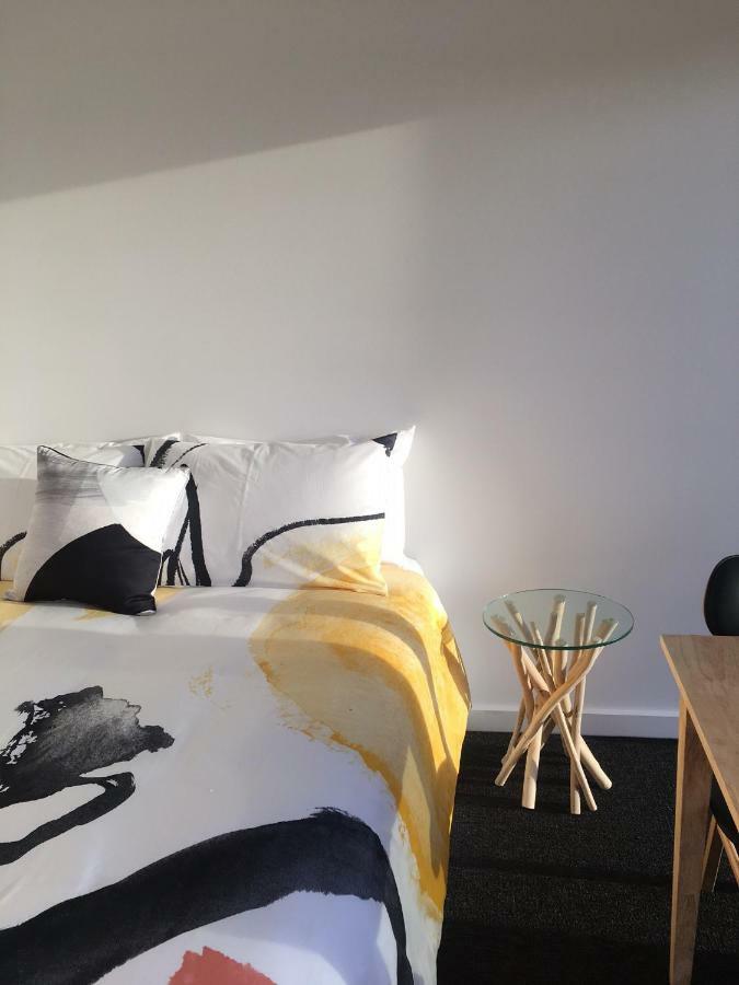 Port Lincoln Shark Apartment 1 ภายนอก รูปภาพ